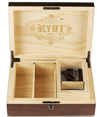 Cannabis, humidor walnut box, cannabis and pets